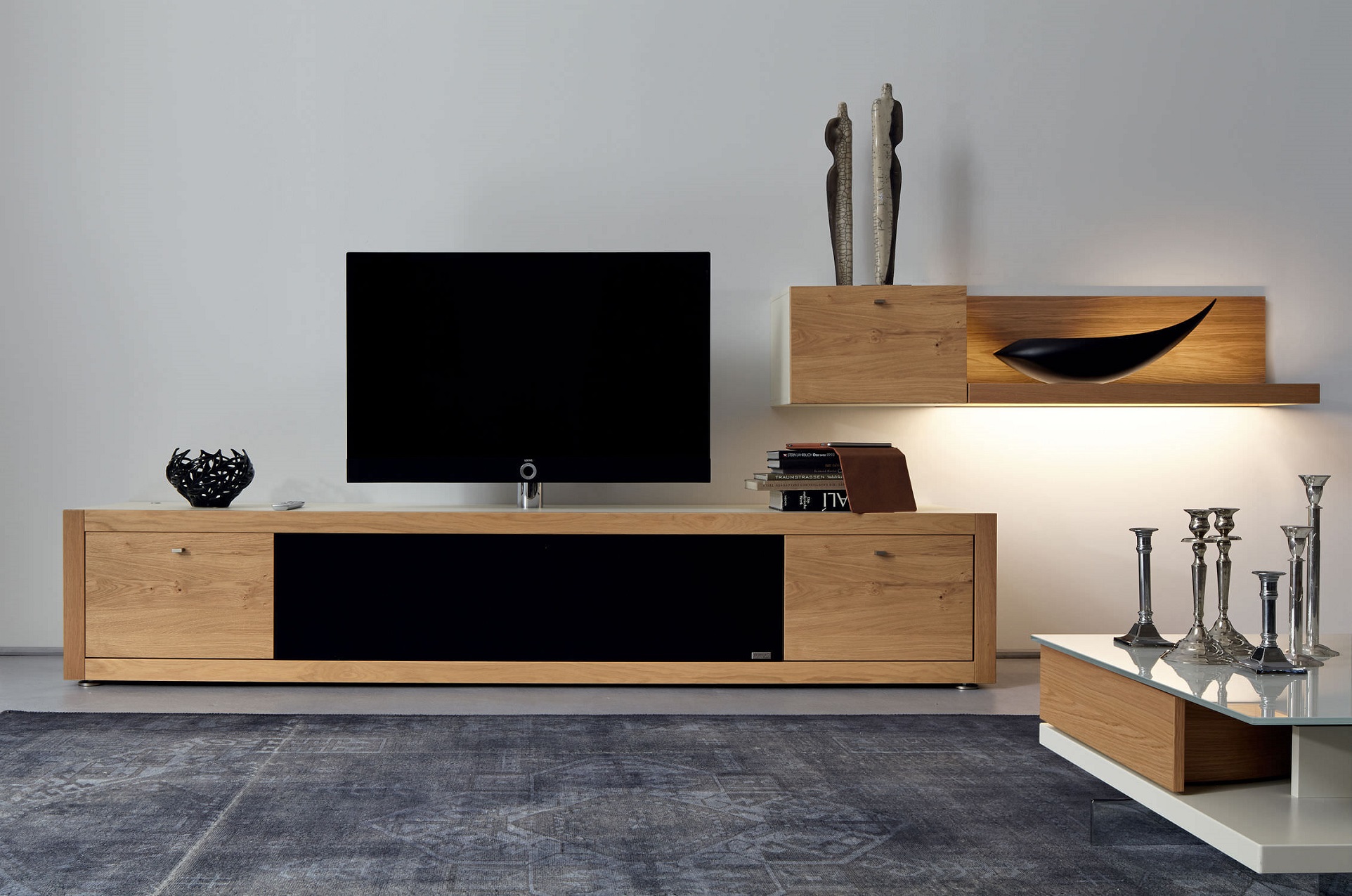 Какую мебель выбрать под телевизор